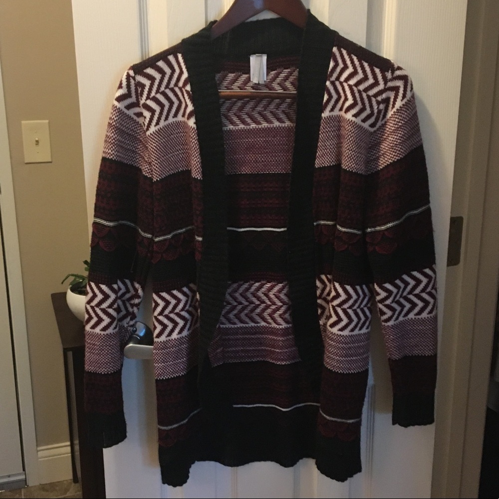 Vanity Cardigan - Picture 5 of 8
